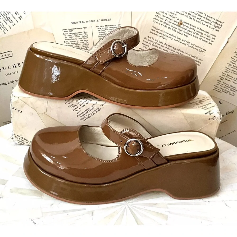 Free People Intentionally Blank Era Platfrom Mary Jane Clog Brown Patent - Picture 6 of 10